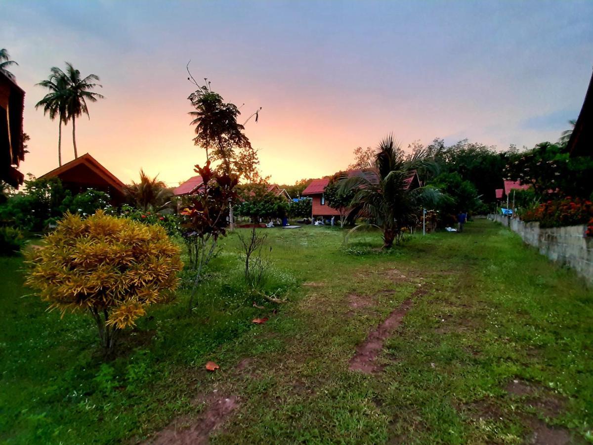 Gardenhomeresortkohjum Koh Jum Exteriör bild